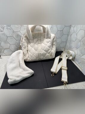 Oliver Thomas Maxed Out Bestie Fur White Quilted Baguette Crossbody NWOT Soldout